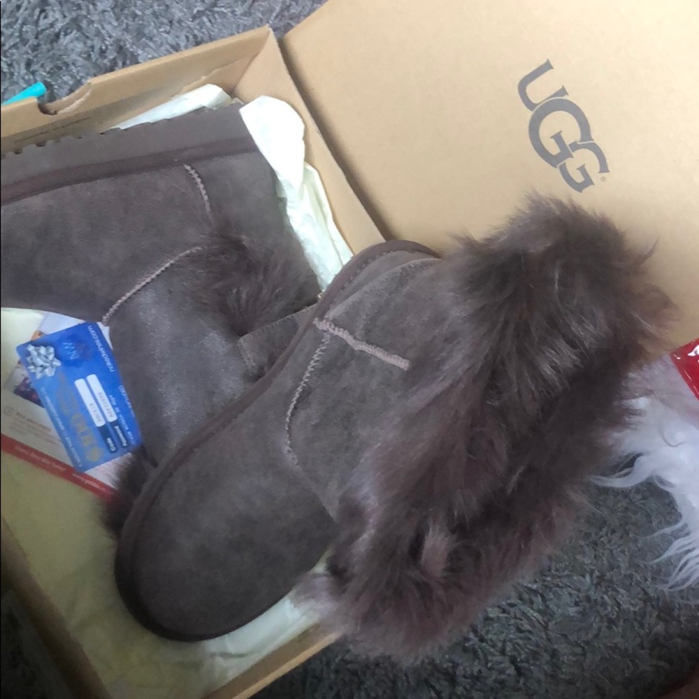 UGG BOOTS